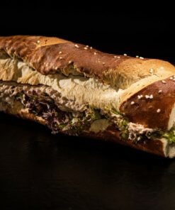 Laugenbaguette mit Thunfisch